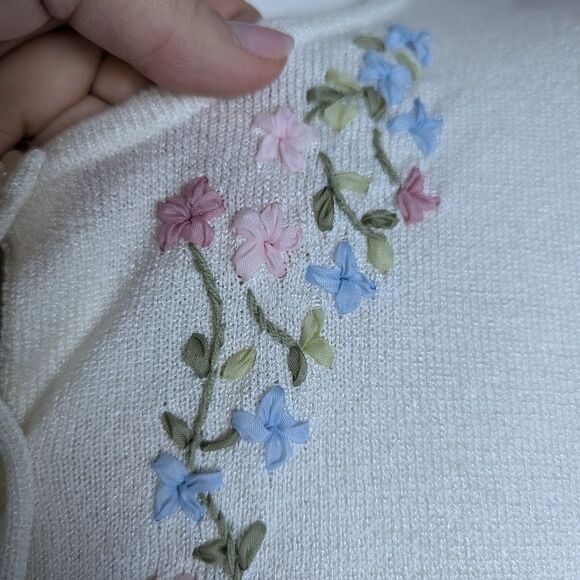 Vintage Liz Claiborne Embroidered floral cardigan Emma James size small - Picture 6 of 9